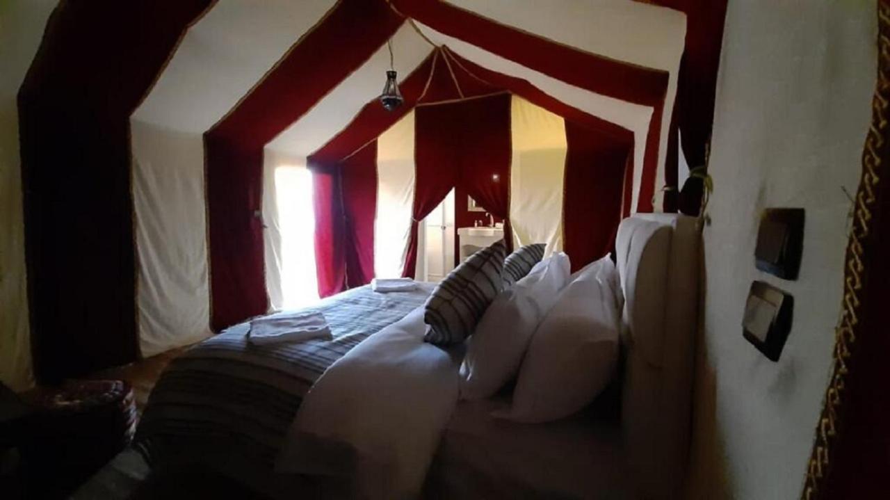 Zahra Luxury Desert Camp Hotel Мерцуга Екстериор снимка