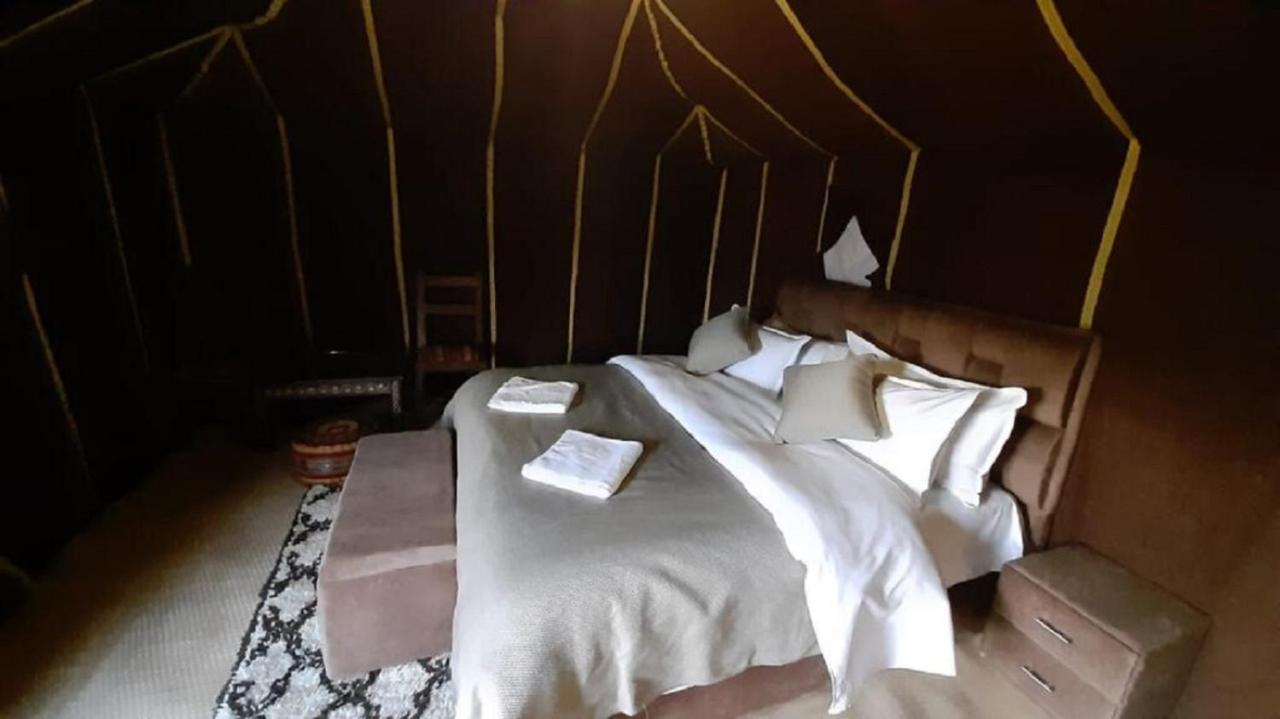 Zahra Luxury Desert Camp Hotel Мерцуга Екстериор снимка