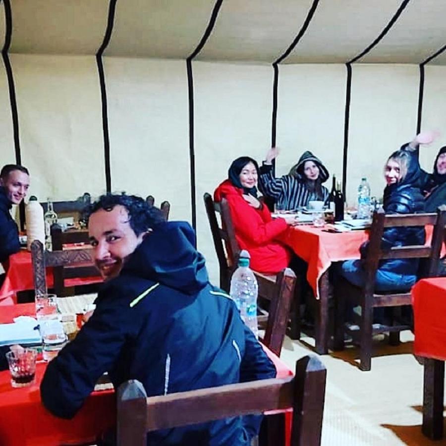 Zahra Luxury Desert Camp Hotel Мерцуга Екстериор снимка