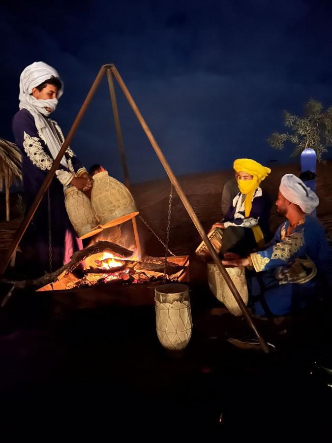 Zahra Luxury Desert Camp Hotel Мерцуга Екстериор снимка