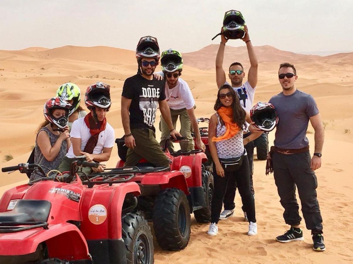 Zahra Luxury Desert Camp Hotel Мерцуга Екстериор снимка