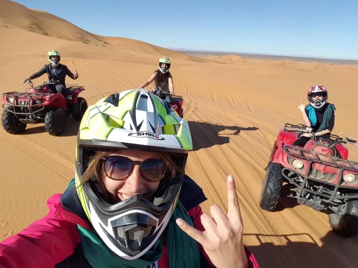 Zahra Luxury Desert Camp Hotel Мерцуга Екстериор снимка